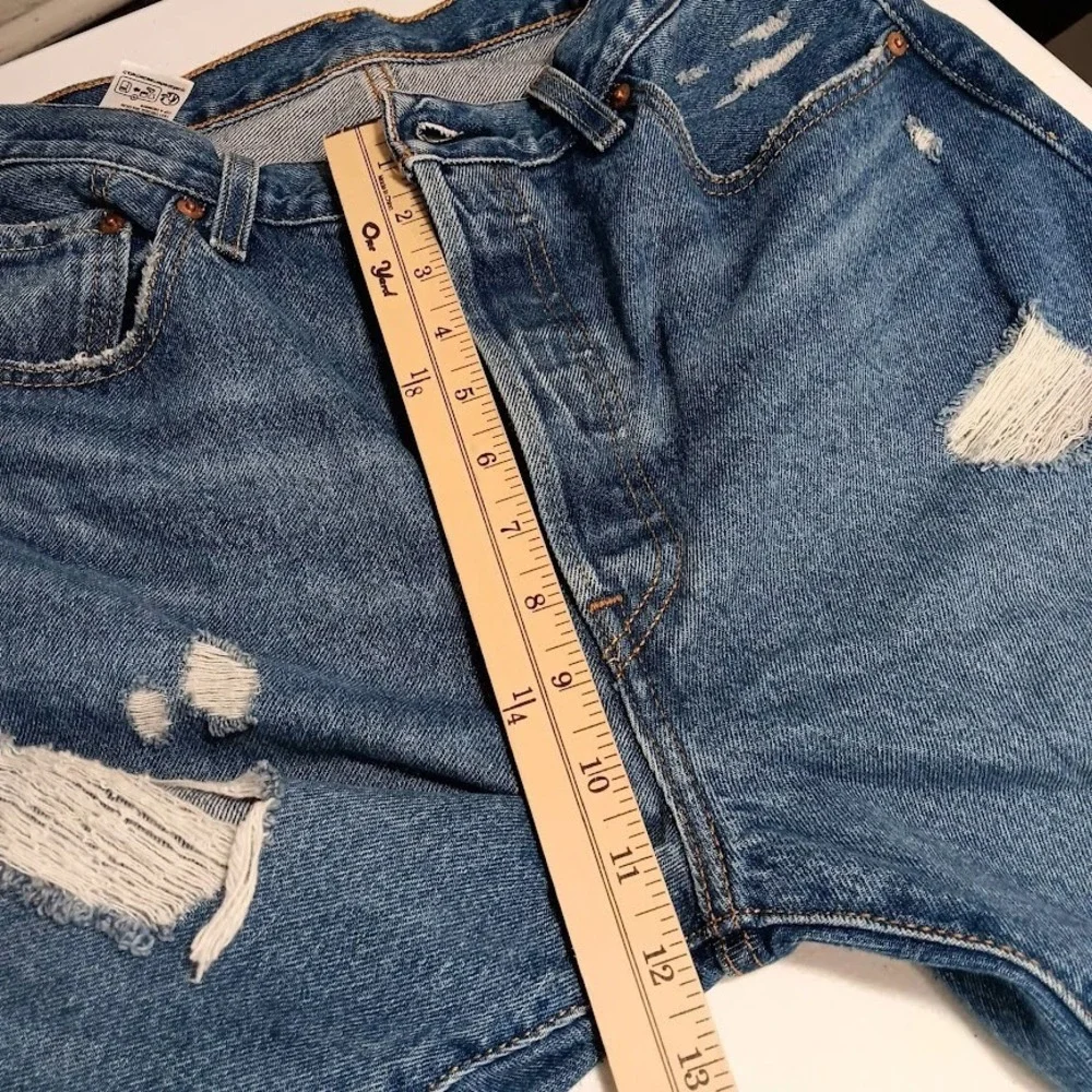 Levi's 501 Men's Jeans W32 L25 Blue Distressed Ripped Button Fly Straight Leg De